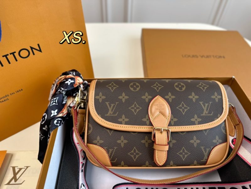 Louis Vuitton Bag Dupe 2267 - Image 2