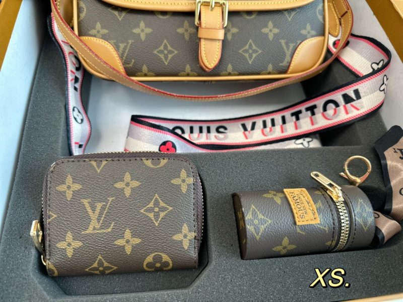 Louis Vuitton Bag Dupe 2267 - Image 3