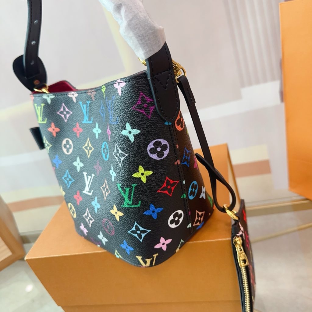 Louis Vuitton Bag Dupe 2286 - Image 3