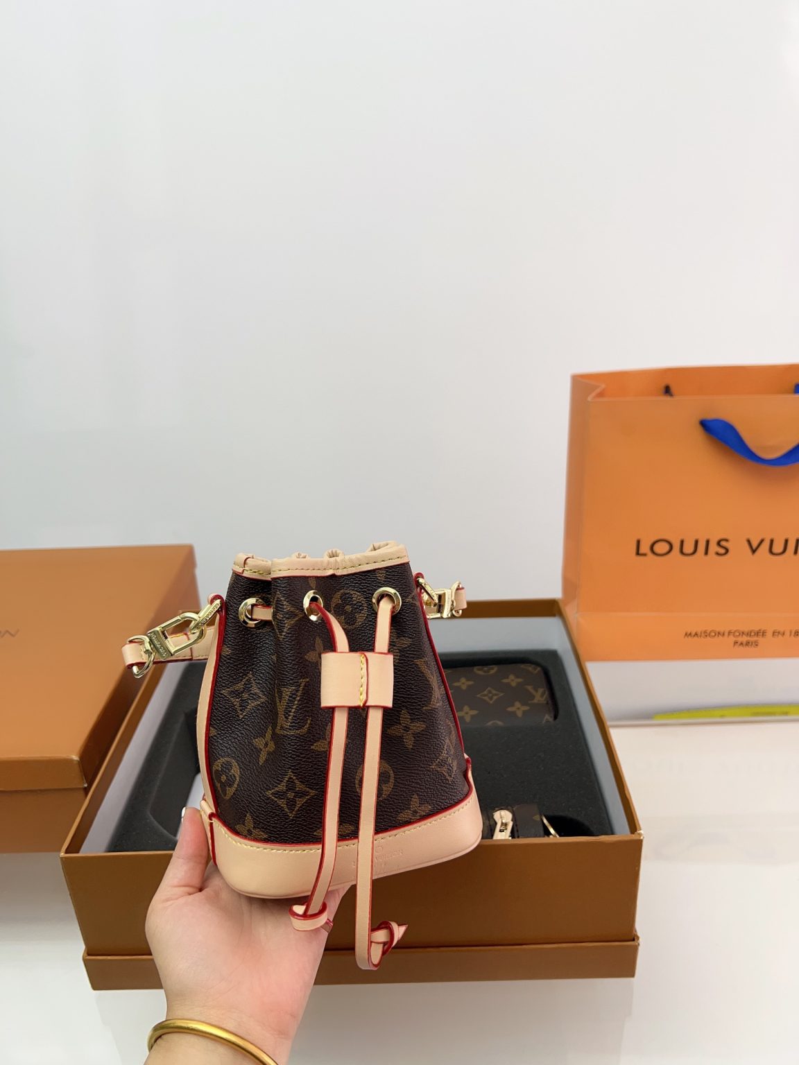 Louis Vuitton Bag Dupe 2360 - Image 3