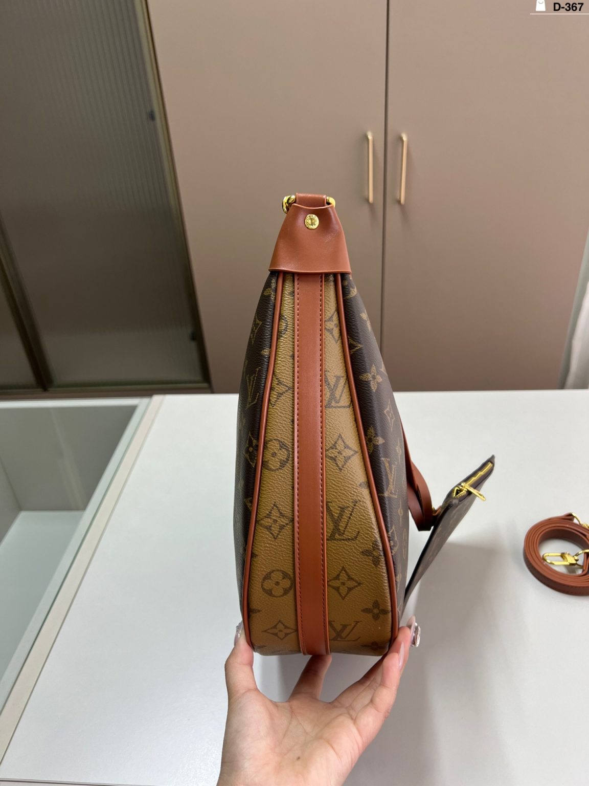 Louis Vuitton Bag Dupe 2394 - Image 3