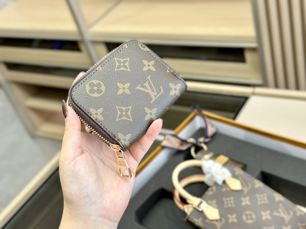 Louis Vuitton Bag Dupe 2404 - Imagen 4