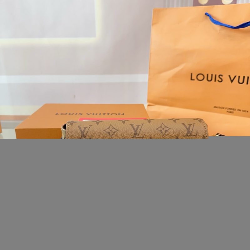 Louis Vuitton Bag Dupe 2421 - Image 4