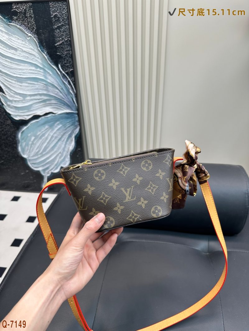 Louis Vuitton Bag Dupe 2440