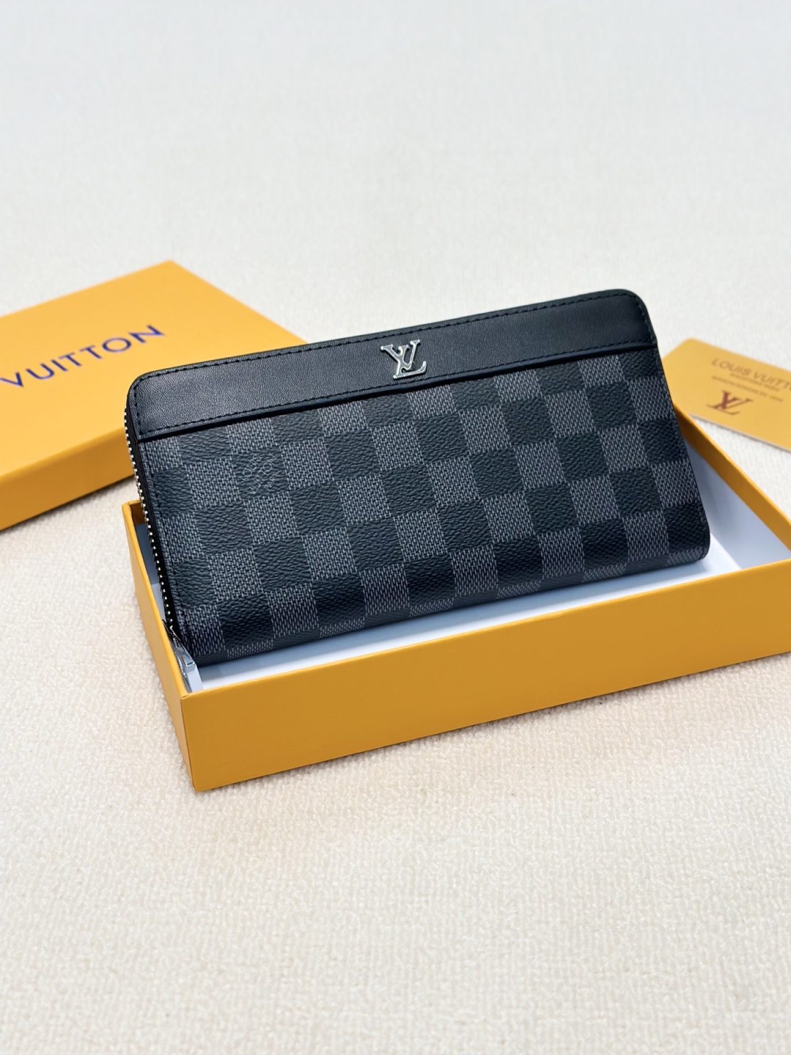 Louis Vuitton Bolsa Dupe 2449