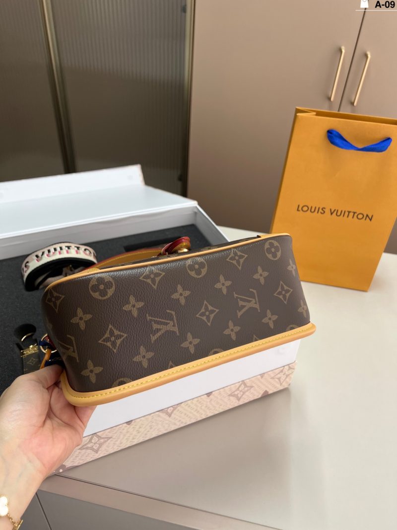 Louis Vuitton Bag Dupe 792 - Image 3