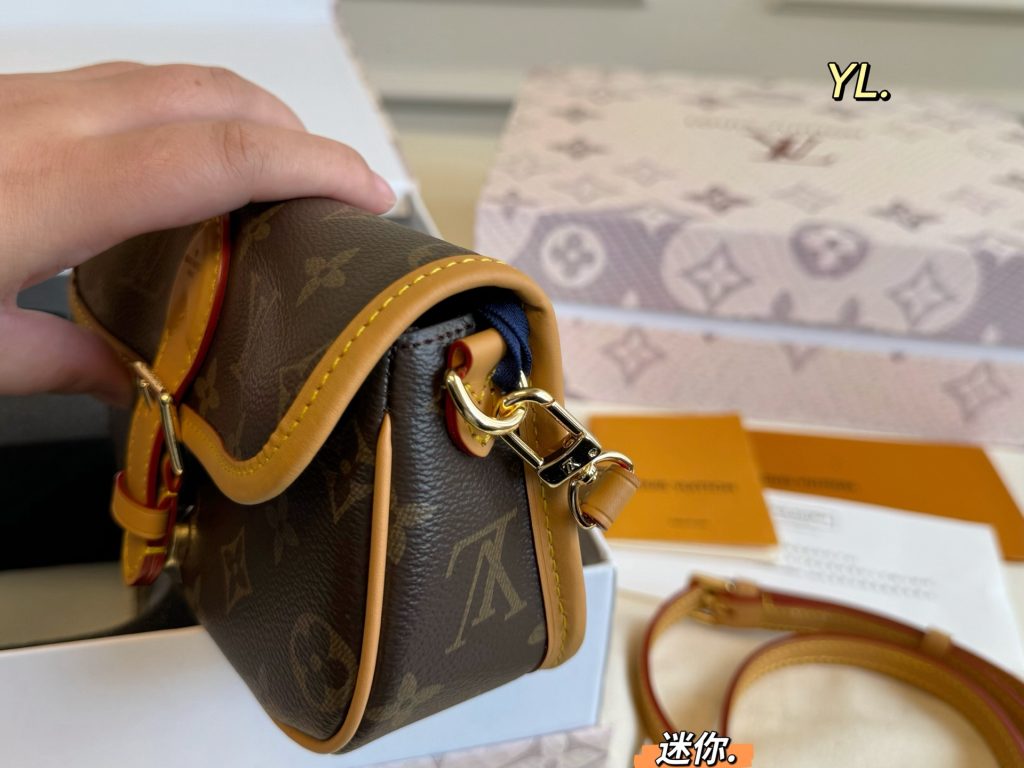 Louis Vuitton Bag Dupe 802 - Immagine 4