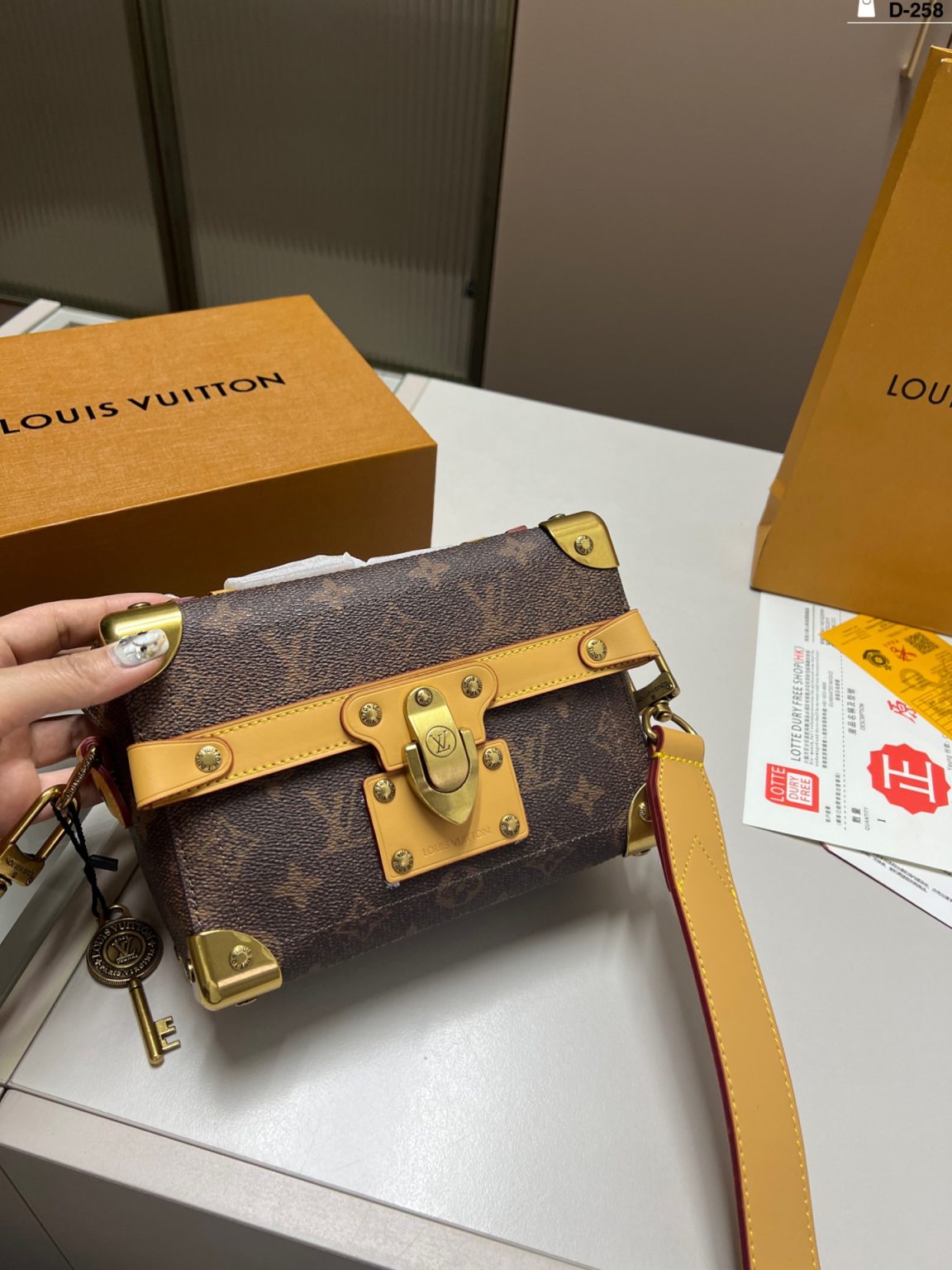 Louis Vuitton Bag Dupe 893
