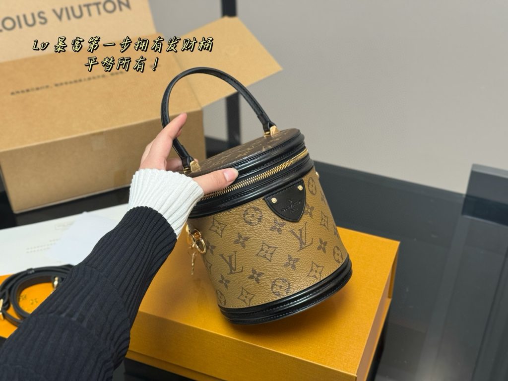 Louis Vuitton Bag Dupe 921 - Image 2