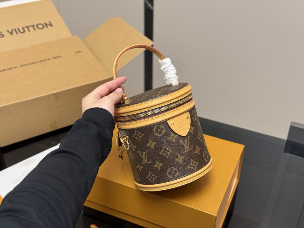 Louis Vuitton Bag Dupe 948 - Bilde 2