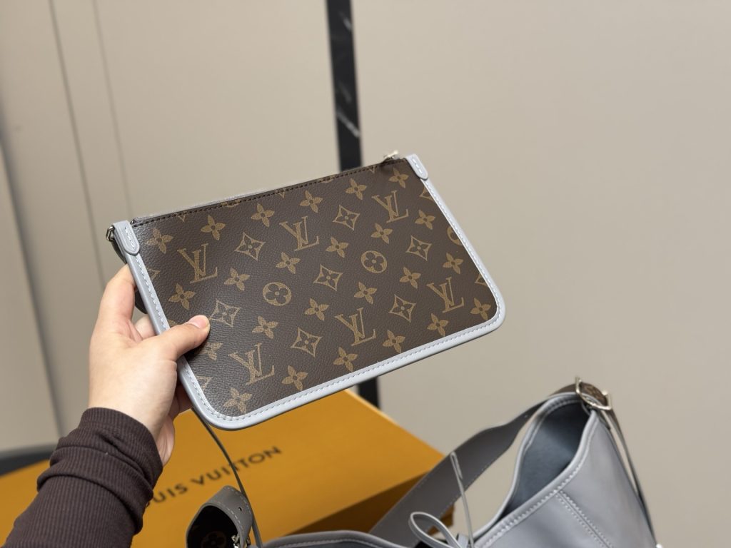 Louis Vuitton Bag Dupe 949 - Image 3