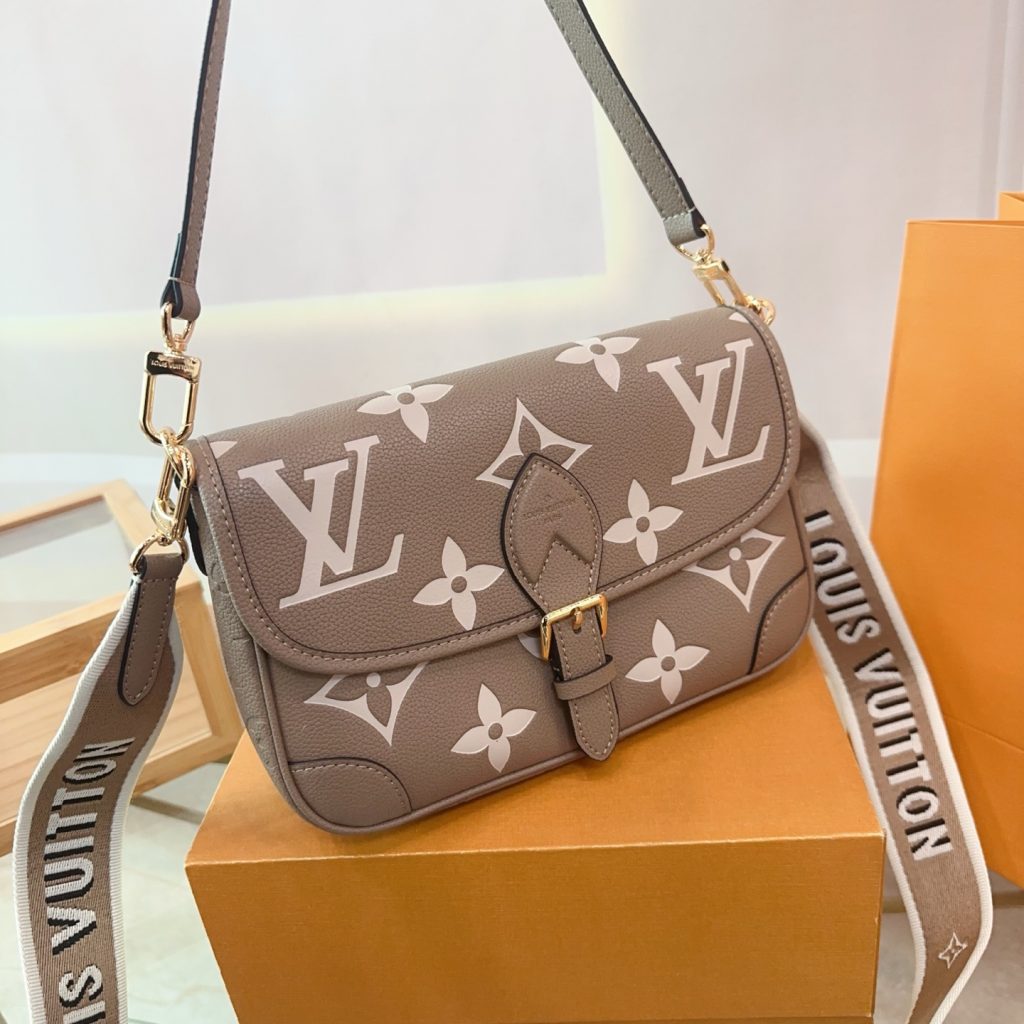 Louis Vuitton Bag Dupe 958 - Bild 4