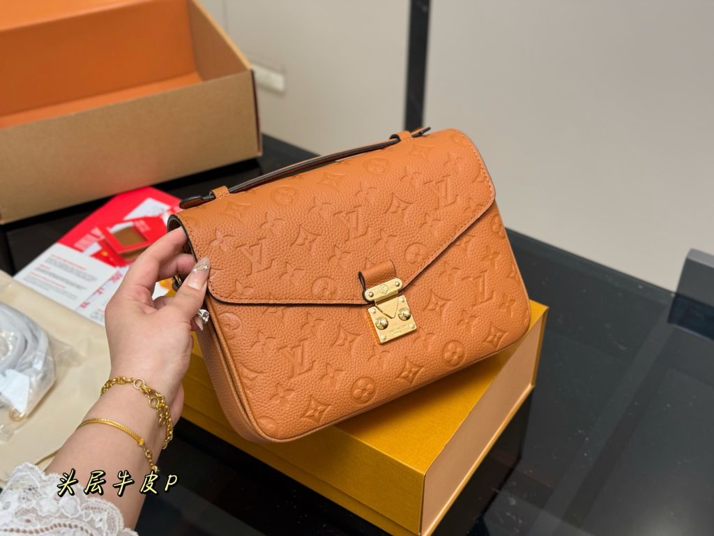 Louis Vuitton Bag Dupe 995 - Image 4
