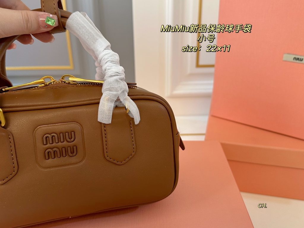 Miu Miu Bag Dupe 1362 - Obraz 3