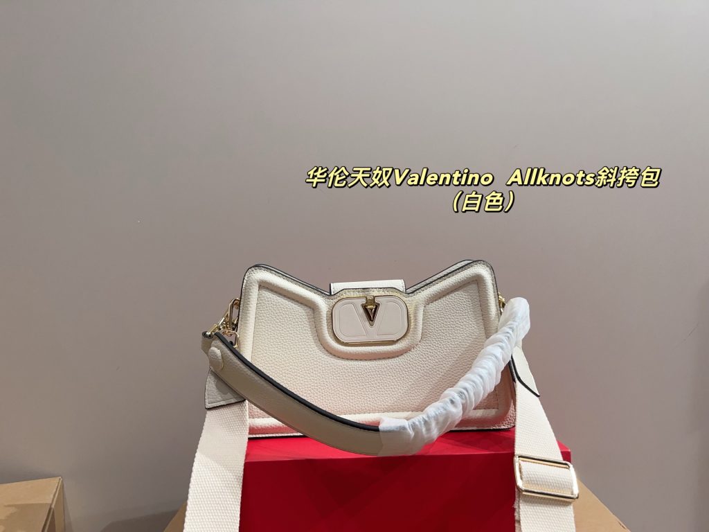 Valentino Bag Dupe 1933 - Obraz 2