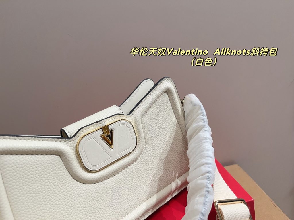 Valentino Bag Dupe 1933 - Obraz 4